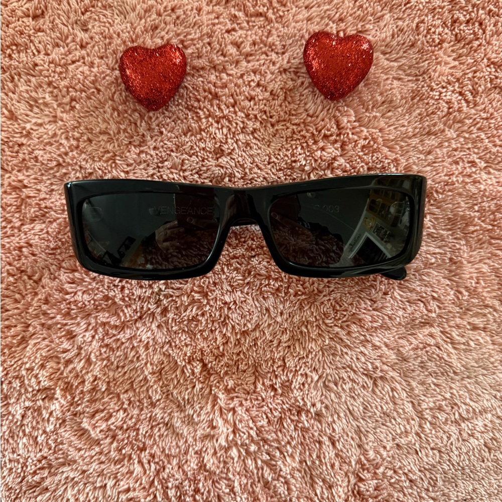 Vintage Tres Noir sunglasses